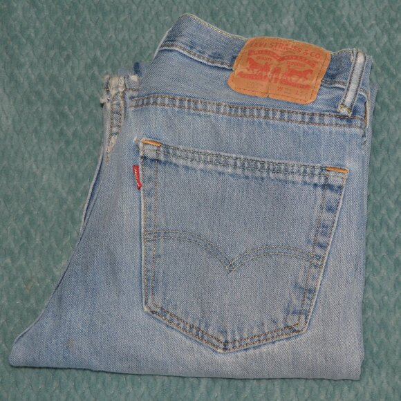 Levi Strauss | Men's 505 Classic Straight Blue Jeans - Picture 1 of 9